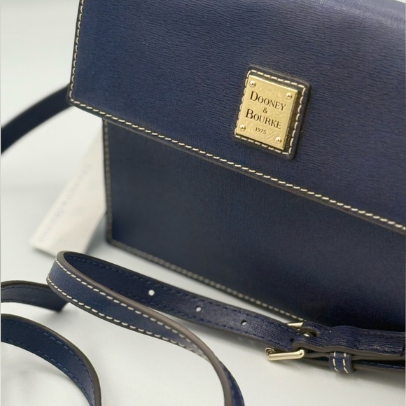 Dooney & Bourke East West Crossbody Bag in Saffiano Leather NWT - Picture 13 of 13